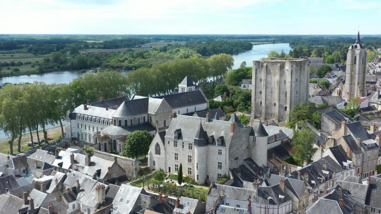 La Loge , Nuit Insolite Au Chateau De Beaugency Dış mekan fotoğraf